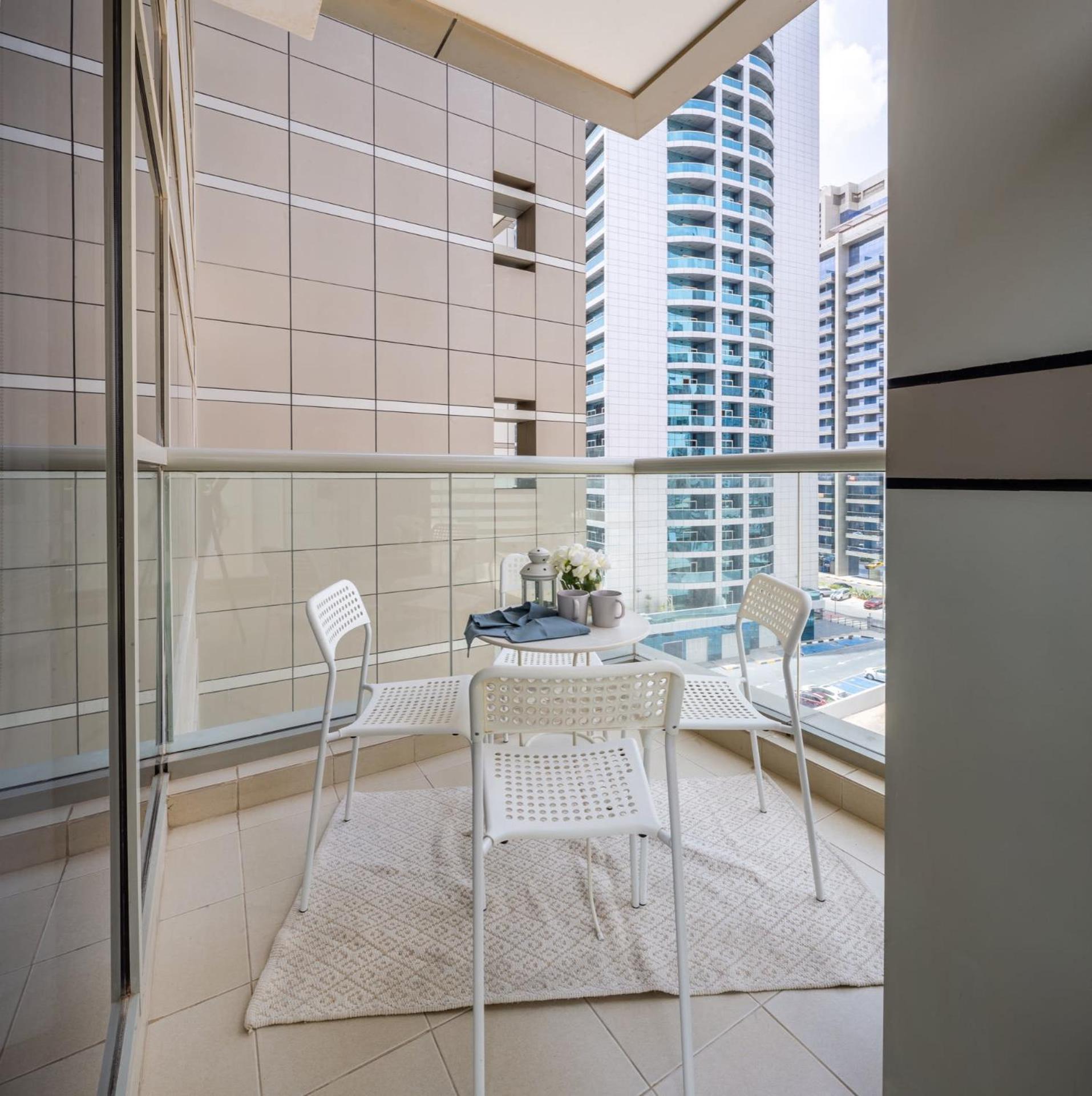 Frank Porter - The Medalist Dubai Exterior photo